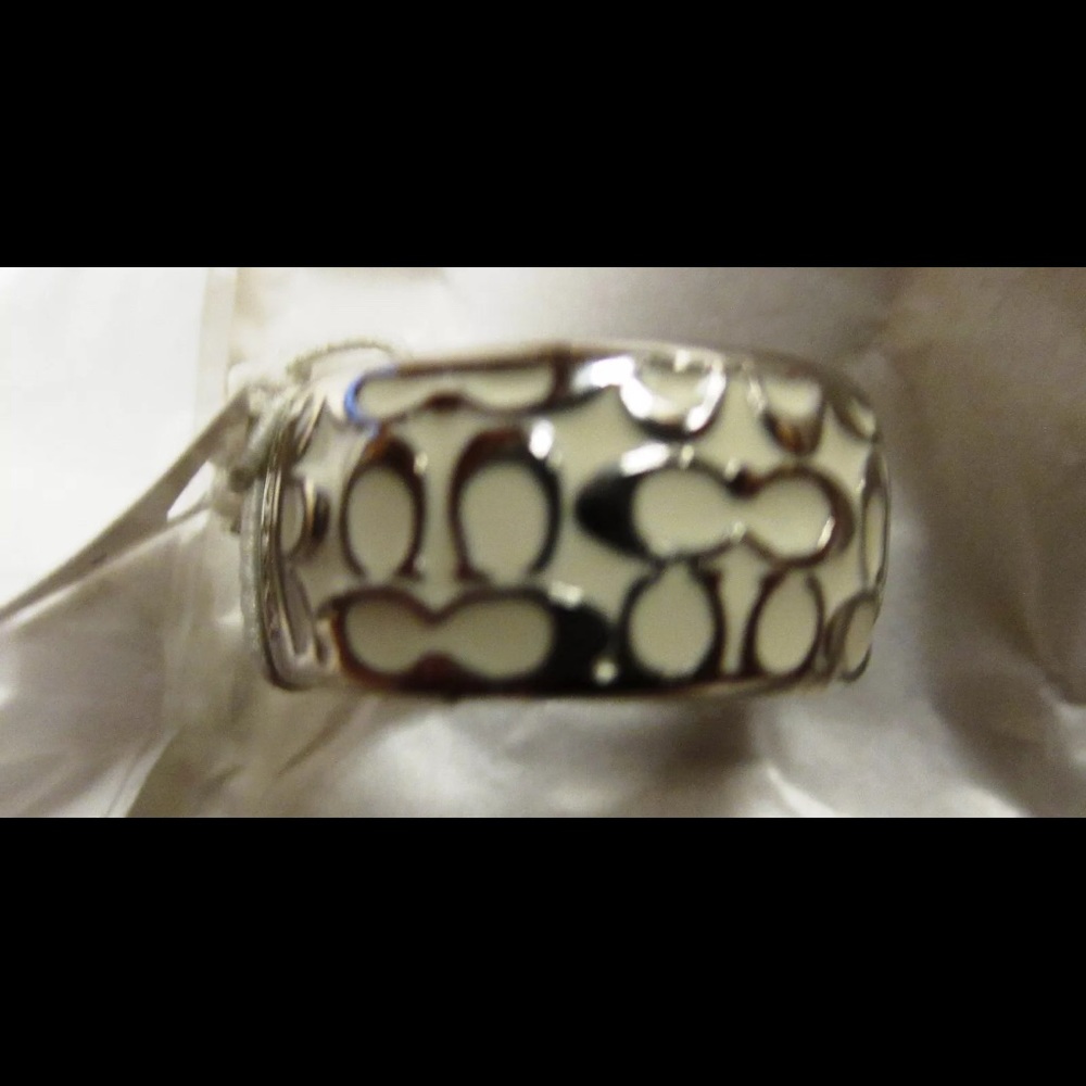 Coach Miranda enamel ring Sz 6 NWT - Picture 4 of 7